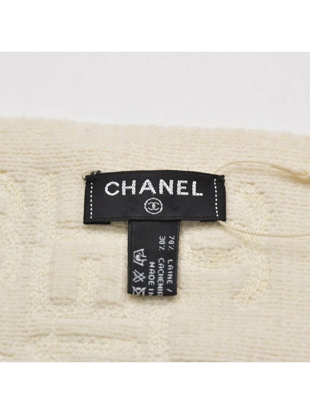 Chanel Logo Embroidery CC Scarf Tobi Quilted Pattern Wool Cashmere Ivory Gold